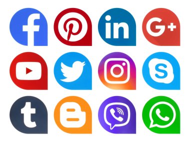 Kiev, Ukrayna - 26 Şubat 2021: Popüler sosyal medya simgeleri kağıda basıldı: Facebook, Twitter, Instagram, Pinterest, LinkedIn, Viber, Tumblr ve diğerleri