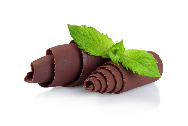 Choklad Lockar Med Gröna Mynta Blad Vit Bakgrund Närbild — Stockfoto