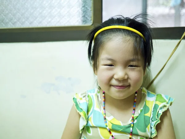 Smiling little cute girl — Stock Photo, Image