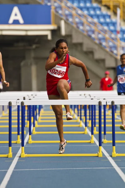 Pista de idosos e jogo de campo — Fotografia de Stock