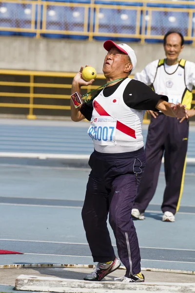 Elderly track and field game — Stock Photo, Image