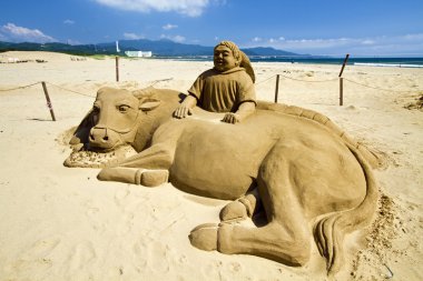 fulong Plajı'nda roman kum heykel