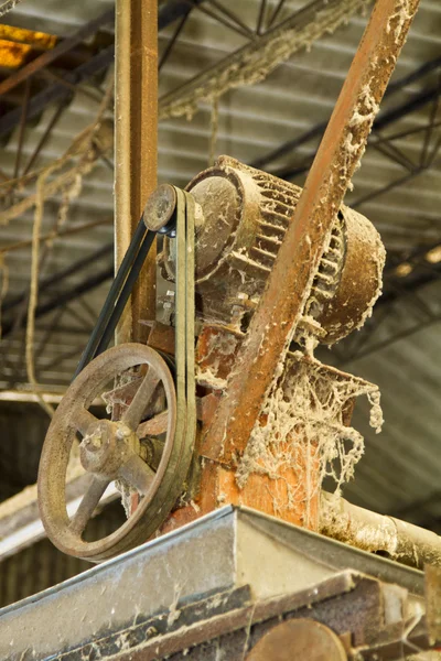 Rusty gear wheel — Stock Photo, Image
