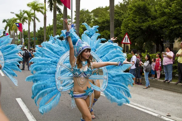 Samba-Traum-Karnevalsumzug 2013 — Stockfoto