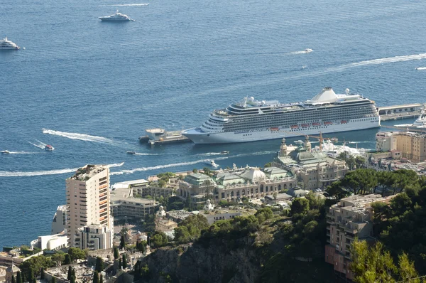 Big cruise ship docked in Monaco — Stock Photo, Image