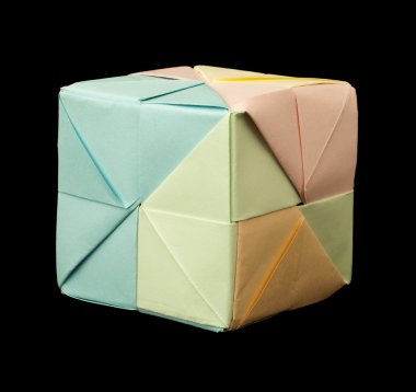 origami stil katlanmış kağıt küpleri.