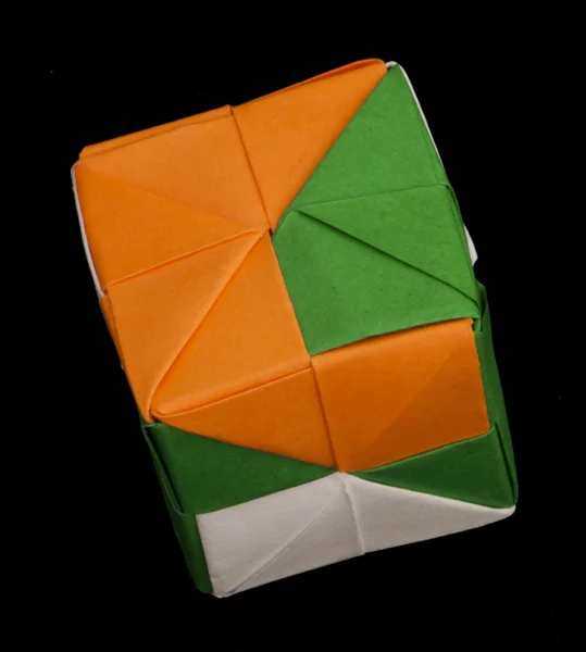 纸的多维数据集折叠的折纸样式. — 图库照片