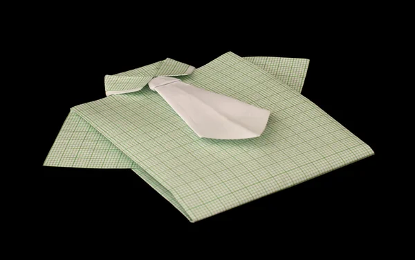 Изолированная бумага из зеленой клетчатки рубашка . — стоковое фото