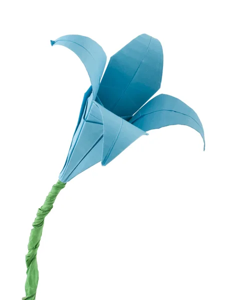 Origami niebieski biały kwiat na białym tle. — Zdjęcie stockowe