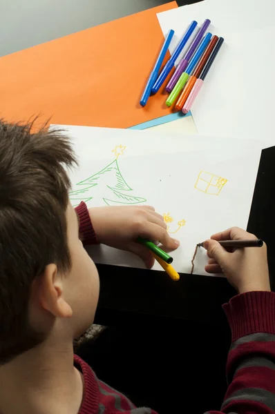 Boy drawing with markers — Stock Photo, Image