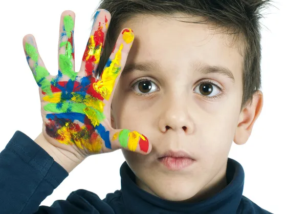 Jongen hand beschilderd met kleurrijke verf — Stockfoto