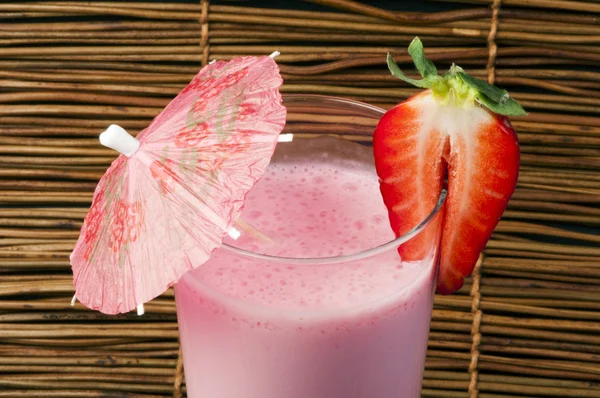 Erdbeeren Milchshake — Stockfoto