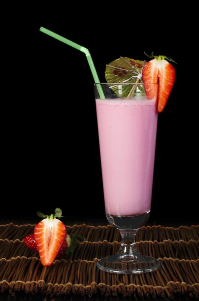 Erdbeeren Milchshake — Stockfoto