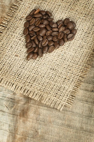 Heart made of coffee beans — Stock Photo, Image