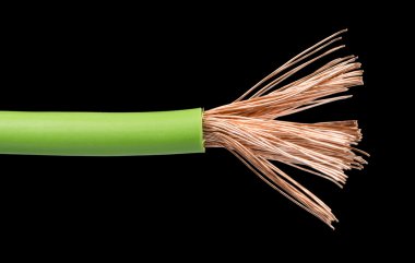 Açığa çıkmış kablolar ve kablolar