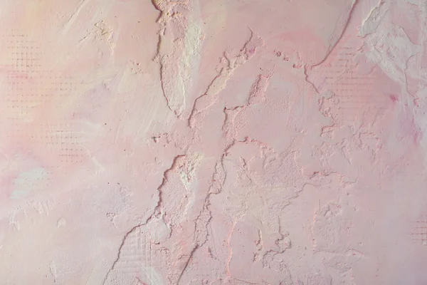 Стена с розовой и желтой текстурой — стоковое фото