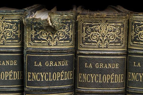 Old books on shelf — Stock Photo, Image