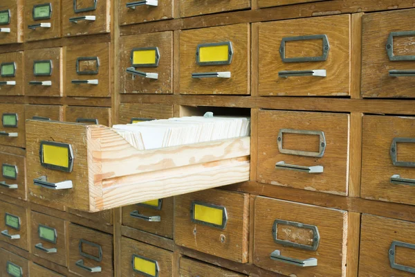 Παλιό αρχείο με συρτάρια — Φωτογραφία Αρχείου