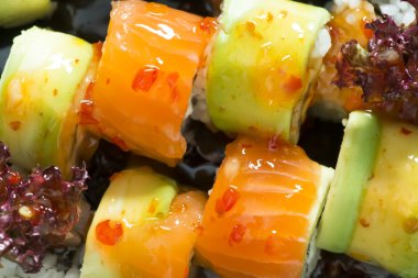 suşi plaka kadar yakın