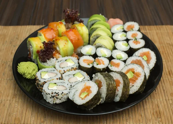 Sushi in restaurant — Stock Photo, Image