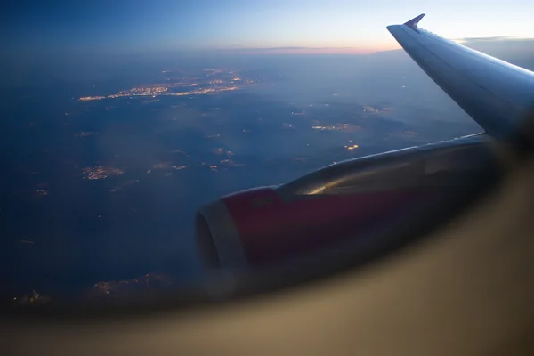 Vista noturna fora do avião — Fotografia de Stock