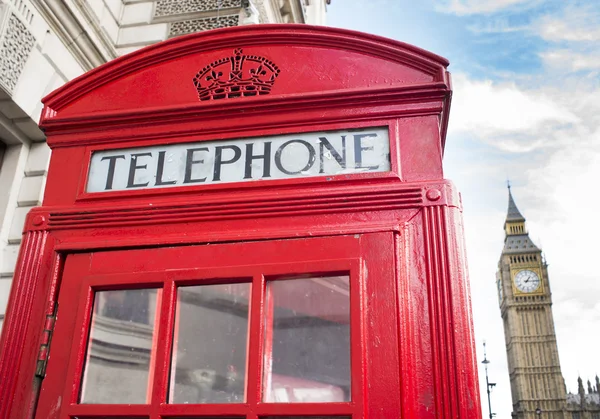 Big ben and red phone cabine — Stock Photo, Image