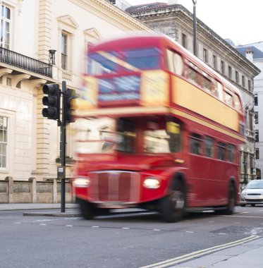 Londra'nın kırmızı vintage otobüs.