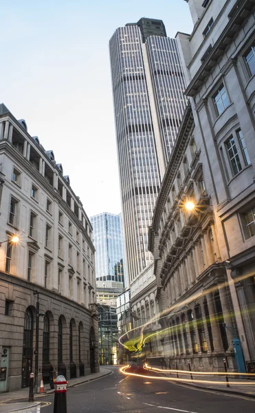 Zeitgenössisches Gebäude in London — Stockfoto
