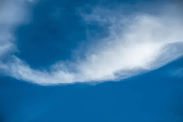 Cielo nublado azul — Foto de Stock