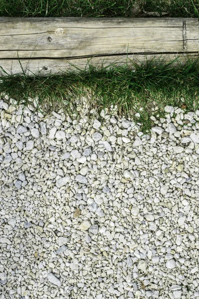 Green grass and stones — Stock Photo, Image