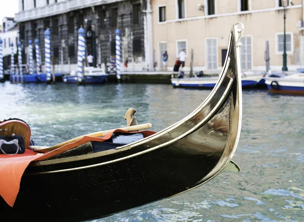 Antica gondola a Venezia — Foto Stock