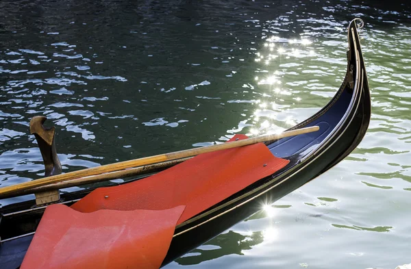 Ancient gondola in Venice — Stock Photo, Image