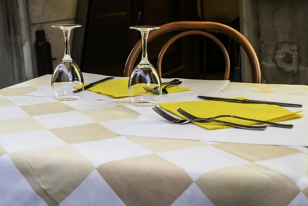 이탈리아 레스토랑에서 테이블. — 스톡 사진