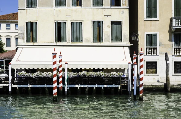 Edificios antiguos en Venecia — Foto de Stock