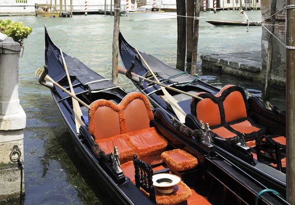 Ancient gondola in Venice — Stock Photo, Image