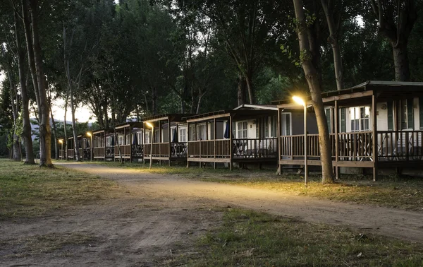 Bungalow Madera Camping Por Noche — Foto de Stock