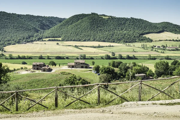Vista del villaggio tradizionale italiano — Foto Stock