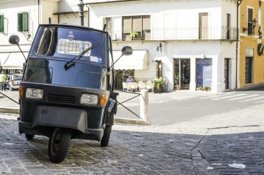 İtalyan üç tekerlekli bisiklet