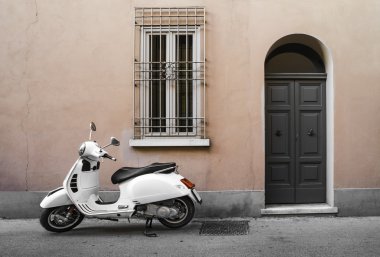 tipik İtalyan motosiklet