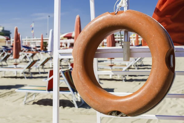 Sicherheitsausrüstung am Strand — Stockfoto