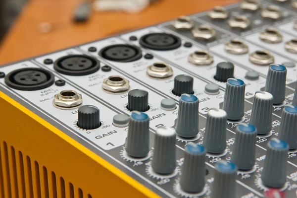 Audio console in mijn atelier — Stockfoto