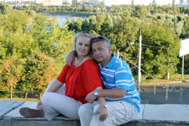 erkek ve kadın yaş farkı ile