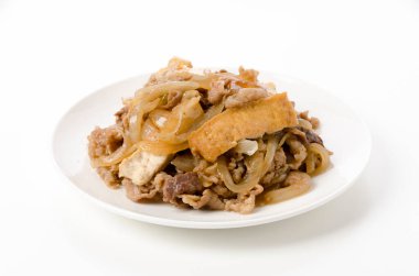 Kızarmış soya peyniri ve kaburga.