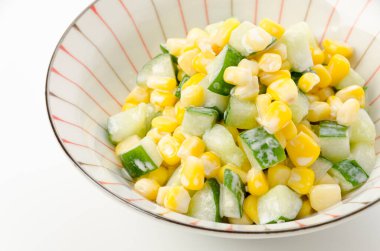 Mısır ve salatalık Sağlıklı Salata