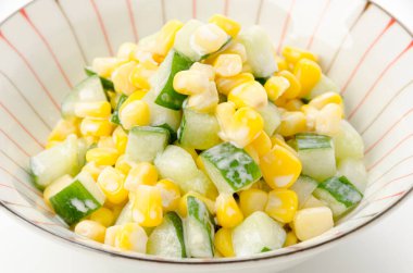 Mısır ve salatalık Sağlıklı Salata