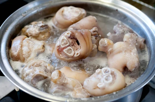 Costeletas Porco Fervidas Uma Panela Quente — Fotografia de Stock