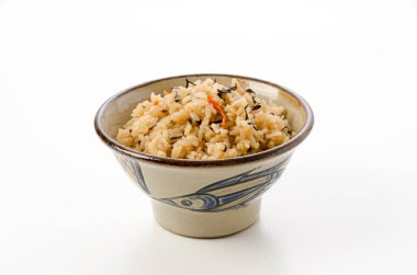 Kufajuicy (Okinawa usulü pilav), Okinawa mutfağı, Japon yemeği, pirinç Hijiki deniz yosunu, havuç ve domuz suyu karışımı..