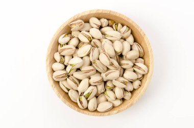 Tahta kasede fıstıklı fıstık