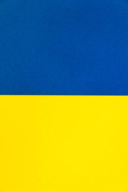 Ukrayna 'nın ulusal renklerinde portre yönelimi, mavi ve sarı.