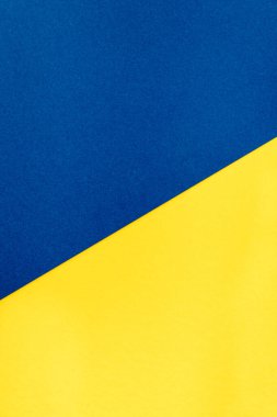 Ukrayna 'nın ulusal renklerinde, mavi ve sarı köşegen duvar kağıtları.